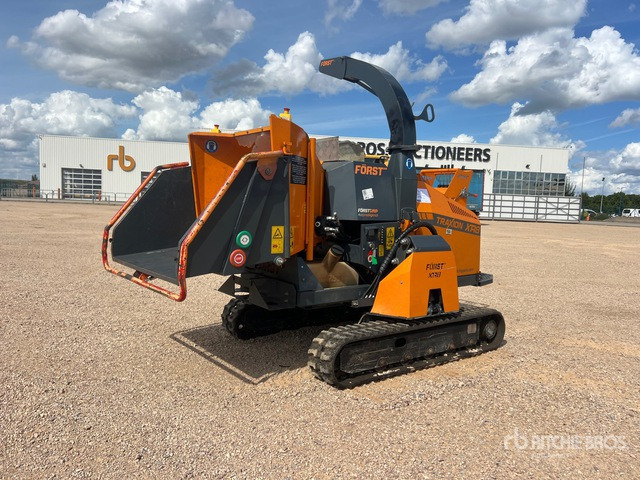 2017 Forst XR8 Tracked Broyeur Wood Chipper - Hakkuri: kuva 2017 Forst XR8 Tracked Broyeur Wood Chipper - Hakkuri 2017 Forst XR8 Tracked Broyeur Wood Chipper - Hakkuri: kuva 2017 Forst XR8 Tracked Broyeur Wood Chipper - Hakkuri
