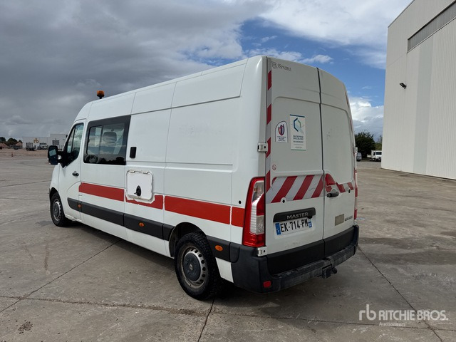 2017 Renault Master Vehicule Utilitaire Cargo Van - Pakettiauto, Jatko-ohjaamo kevyt kuorma-auto: kuva 2017 Renault Master Vehicule Utilitaire Cargo Van - Pakettiauto, Jatko-ohjaamo kevyt kuorma-auto 2017 Renault Master Vehicule Utilitaire Cargo Van - Pakettiauto, Jatko-ohjaamo kevyt kuorma-auto: kuva 2017 Renault Master Vehicule Utilitaire Cargo Van - Pakettiauto, Jatko-ohjaamo kevyt kuorma-auto