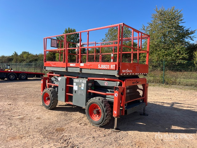2019 Skyjack SJ8831 RT 4x4 Nacelle Ciseaux Scissor Lift - Saksilava: kuva  2019 Skyjack SJ8831 RT 4x4 Nacelle Ciseaux Scissor Lift - Saksilava 2019 Skyjack SJ8831 RT 4x4 Nacelle Ciseaux Scissor Lift - Saksilava: kuva  2019 Skyjack SJ8831 RT 4x4 Nacelle Ciseaux Scissor Lift - Saksilava