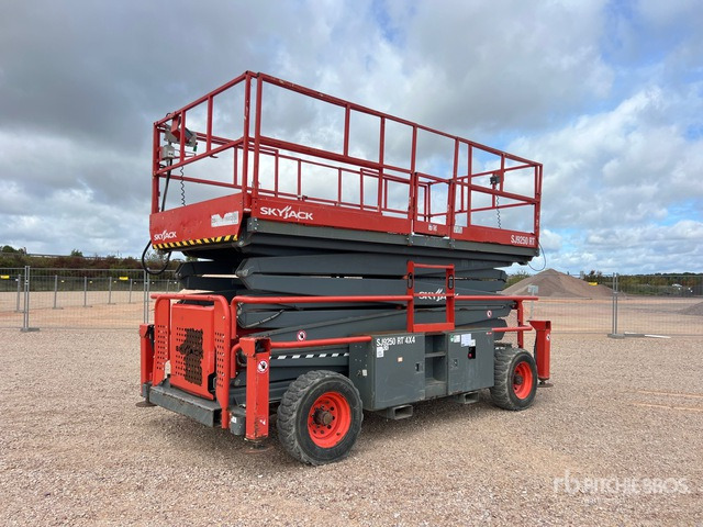 2019 Skyjack SJ9250 RT 4x4 Scissor Lift - Saksilava: kuva  2019 Skyjack SJ9250 RT 4x4 Scissor Lift - Saksilava 2019 Skyjack SJ9250 RT 4x4 Scissor Lift - Saksilava: kuva  2019 Skyjack SJ9250 RT 4x4 Scissor Lift - Saksilava