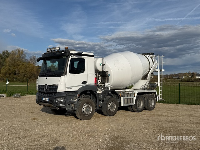 2020 Mercedes-Benz Arocs 3246 8x4 Camion Malaxeur Mixer Truck - Betoniauto: kuva 2020 Mercedes-Benz Arocs 3246 8x4 Camion Malaxeur Mixer Truck - Betoniauto 2020 Mercedes-Benz Arocs 3246 8x4 Camion Malaxeur Mixer Truck - Betoniauto: kuva 2020 Mercedes-Benz Arocs 3246 8x4 Camion Malaxeur Mixer Truck - Betoniauto