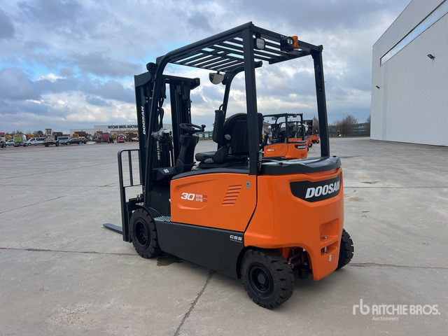 2023 Doosan B30X-7 PLUS 3000 kg Chariot Elevateur Elect ... Electric Forklift - Sähkötrukki: kuva 2023 Doosan B30X-7 PLUS 3000 kg Chariot Elevateur Elect ... Electric Forklift - Sähkötrukki 2023 Doosan B30X-7 PLUS 3000 kg Chariot Elevateur Elect ... Electric Forklift - Sähkötrukki: kuva 2023 Doosan B30X-7 PLUS 3000 kg Chariot Elevateur Elect ... Electric Forklift - Sähkötrukki