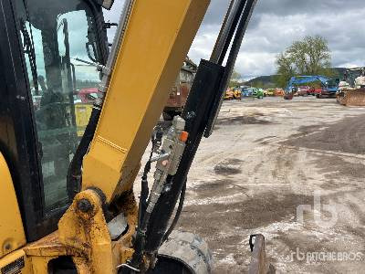 Minikuormaaja CAT 305.5E2 Mini-Pelle: kuva Minikuormaaja CAT 305.5E2 Mini-Pelle