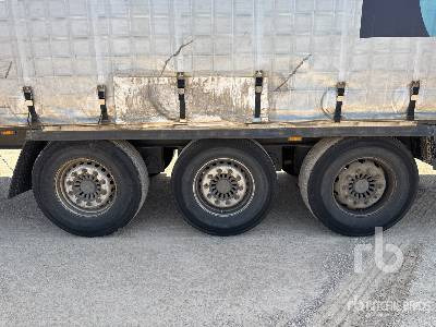 Kippiauto puoliperävaunu KRONE SD Tri/A Semi-Remorque A Rideaux C ...: kuva Kippiauto puoliperävaunu KRONE SD Tri/A Semi-Remorque A Rideaux C ...