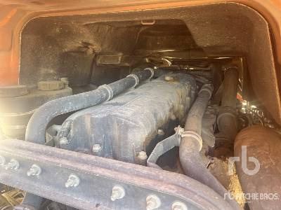 RENAULT KERAX 420 DCI 8x4 Camion Bi-Benne - Kippiauto kuorma-auto: kuva RENAULT KERAX 420 DCI 8x4 Camion Bi-Benne - Kippiauto kuorma-auto RENAULT KERAX 420 DCI 8x4 Camion Bi-Benne - Kippiauto kuorma-auto: kuva RENAULT KERAX 420 DCI 8x4 Camion Bi-Benne - Kippiauto kuorma-auto