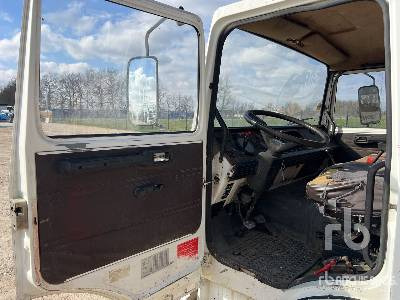 Kippiauto kuorma-auto RENAULT S130 4x2 Camion Benne: kuva Kippiauto kuorma-auto RENAULT S130 4x2 Camion Benne