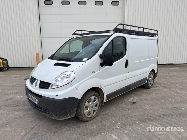 2011 Renault Trafic Vehicule Utilitaire Cargo Van - Tavara-auto: kuva 2011 Renault Trafic Vehicule Utilitaire Cargo Van - Tavara-auto 2011 Renault Trafic Vehicule Utilitaire Cargo Van - Tavara-auto: kuva 2011 Renault Trafic Vehicule Utilitaire Cargo Van - Tavara-auto