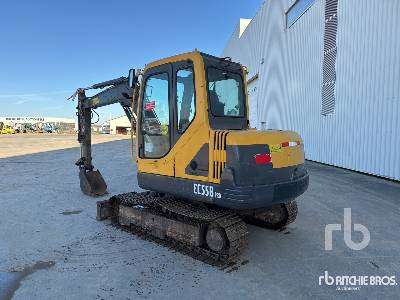 VOLVO EC55B PRO Mini-Pelle - Minikuormaaja: kuva VOLVO EC55B PRO Mini-Pelle - Minikuormaaja VOLVO EC55B PRO Mini-Pelle - Minikuormaaja: kuva VOLVO EC55B PRO Mini-Pelle - Minikuormaaja