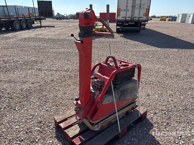 Wacker Neuson Vibratory Plate Compactor - Tärylevy: kuva Wacker Neuson Vibratory Plate Compactor - Tärylevy Wacker Neuson Vibratory Plate Compactor - Tärylevy: kuva Wacker Neuson Vibratory Plate Compactor - Tärylevy