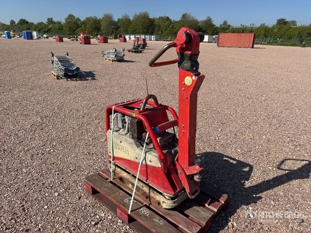 Wacker Neuson Vibratory Plate Compactor - Tärylevy: kuva Wacker Neuson Vibratory Plate Compactor - Tärylevy Wacker Neuson Vibratory Plate Compactor - Tärylevy: kuva Wacker Neuson Vibratory Plate Compactor - Tärylevy