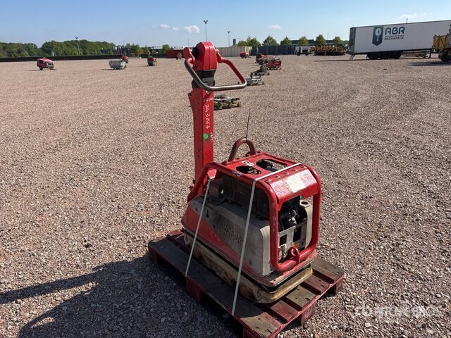 Wacker Neuson Vibratory Plate Compactor - Tärylevy: kuva Wacker Neuson Vibratory Plate Compactor - Tärylevy Wacker Neuson Vibratory Plate Compactor - Tärylevy: kuva Wacker Neuson Vibratory Plate Compactor - Tärylevy