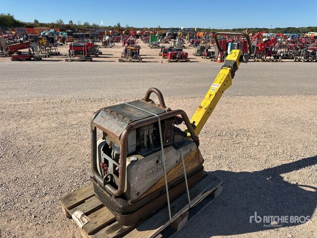 Wacker Neuson Vibratory Plate Compactor - Tärylevy: kuva Wacker Neuson Vibratory Plate Compactor - Tärylevy Wacker Neuson Vibratory Plate Compactor - Tärylevy: kuva Wacker Neuson Vibratory Plate Compactor - Tärylevy