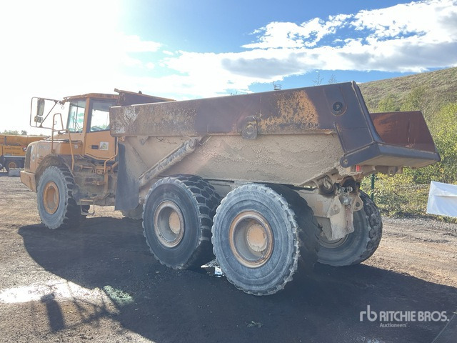 2004 Volvo A25D 6x6 Articulated Dump Truck - Nivelkippiauto: kuva 2004 Volvo A25D 6x6 Articulated Dump Truck - Nivelkippiauto 2004 Volvo A25D 6x6 Articulated Dump Truck - Nivelkippiauto: kuva 2004 Volvo A25D 6x6 Articulated Dump Truck - Nivelkippiauto