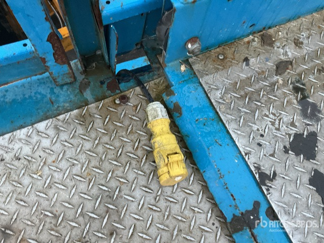 2010 Genie GS5390 4x4 Diesel Scissor Lift - Saksilava: kuva 2010 Genie GS5390 4x4 Diesel Scissor Lift - Saksilava 2010 Genie GS5390 4x4 Diesel Scissor Lift - Saksilava: kuva 2010 Genie GS5390 4x4 Diesel Scissor Lift - Saksilava