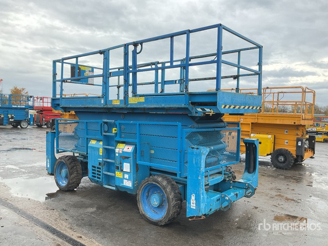 2010 Genie GS5390 4x4 Diesel Scissor Lift - Saksilava: kuva 2010 Genie GS5390 4x4 Diesel Scissor Lift - Saksilava 2010 Genie GS5390 4x4 Diesel Scissor Lift - Saksilava: kuva 2010 Genie GS5390 4x4 Diesel Scissor Lift - Saksilava