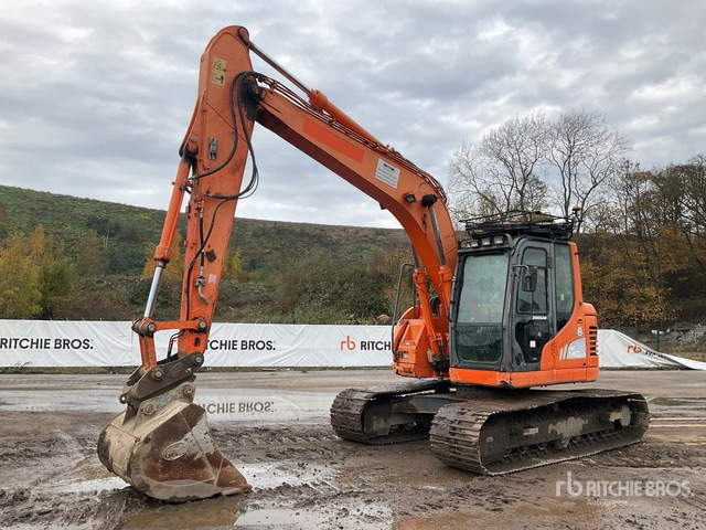 2013 Doosan DX140LCR Tracked Excavator - Telakaivukone: kuva 2013 Doosan DX140LCR Tracked Excavator - Telakaivukone 2013 Doosan DX140LCR Tracked Excavator - Telakaivukone: kuva 2013 Doosan DX140LCR Tracked Excavator - Telakaivukone