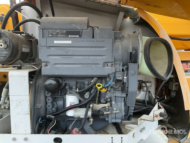 2013 Haulotte HA16PX 4WD Diesel Articulating Boom Lift - Puomilava: kuva 2013 Haulotte HA16PX 4WD Diesel Articulating Boom Lift - Puomilava 2013 Haulotte HA16PX 4WD Diesel Articulating Boom Lift - Puomilava: kuva 2013 Haulotte HA16PX 4WD Diesel Articulating Boom Lift - Puomilava