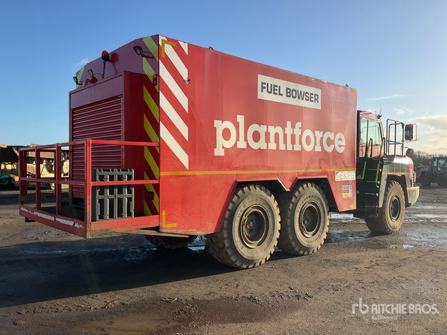 2013 Komatsu HM300-3 Fuel Bowser Articulated Dump Truck - Nivelkippiauto: kuva 2013 Komatsu HM300-3 Fuel Bowser Articulated Dump Truck - Nivelkippiauto 2013 Komatsu HM300-3 Fuel Bowser Articulated Dump Truck - Nivelkippiauto: kuva 2013 Komatsu HM300-3 Fuel Bowser Articulated Dump Truck - Nivelkippiauto