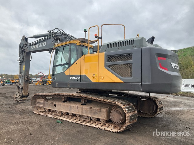 2014 Volvo EC380 EL Tracked Excavator - Telakaivukone: kuva 2014 Volvo EC380 EL Tracked Excavator - Telakaivukone 2014 Volvo EC380 EL Tracked Excavator - Telakaivukone: kuva 2014 Volvo EC380 EL Tracked Excavator - Telakaivukone