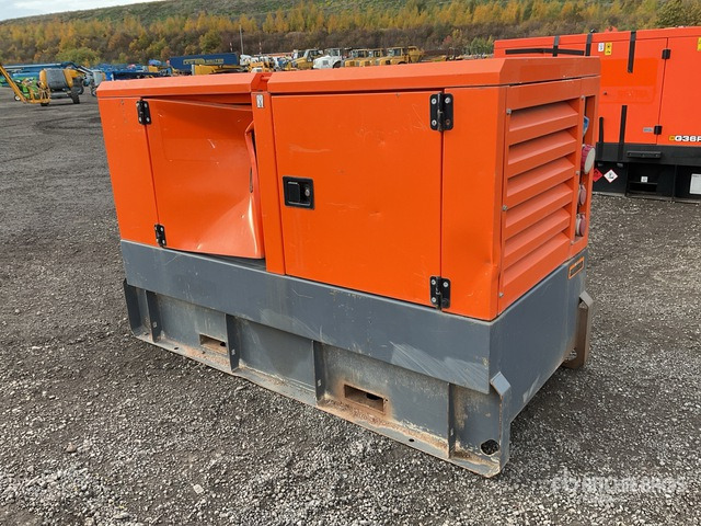 2016 Atlas Copco QAS40 40 kVA Skid-Mounted Generator Set - Sähkögeneraattori: kuva 2016 Atlas Copco QAS40 40 kVA Skid-Mounted Generator Set - Sähkögeneraattori 2016 Atlas Copco QAS40 40 kVA Skid-Mounted Generator Set - Sähkögeneraattori: kuva 2016 Atlas Copco QAS40 40 kVA Skid-Mounted Generator Set - Sähkögeneraattori