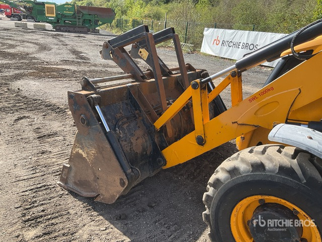 2016 JCB 3CX 4x4 Backhoe Loader - Kaivuri-trukki: kuva 2016 JCB 3CX 4x4 Backhoe Loader - Kaivuri-trukki 2016 JCB 3CX 4x4 Backhoe Loader - Kaivuri-trukki: kuva 2016 JCB 3CX 4x4 Backhoe Loader - Kaivuri-trukki