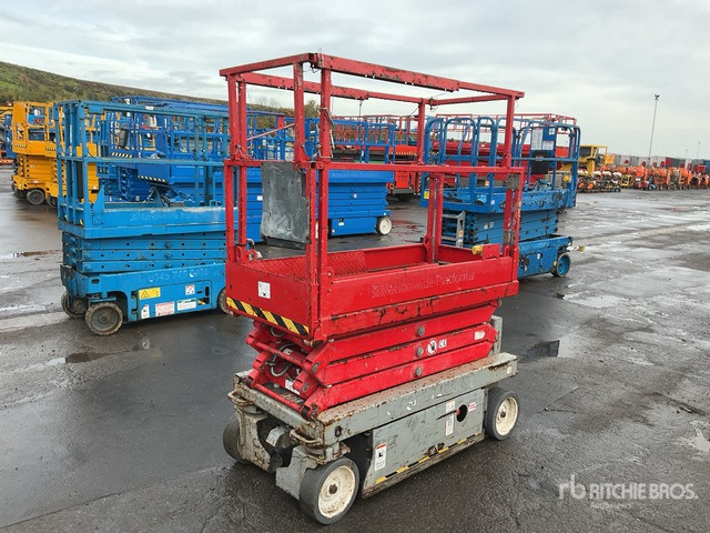 Saksilava 2016 Skyjack SJII3219 Electric Scissor Lift: kuva Saksilava 2016 Skyjack SJII3219 Electric Scissor Lift