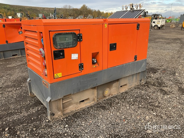 2017 Atlas Copco QAS40 40 kVA Skid-Mounted Generator Set - Sähkögeneraattori: kuva 2017 Atlas Copco QAS40 40 kVA Skid-Mounted Generator Set - Sähkögeneraattori 2017 Atlas Copco QAS40 40 kVA Skid-Mounted Generator Set - Sähkögeneraattori: kuva 2017 Atlas Copco QAS40 40 kVA Skid-Mounted Generator Set - Sähkögeneraattori