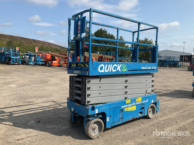 2017 Genie GS3232 Electric Scissor Lift - Saksilava: kuva 2017 Genie GS3232 Electric Scissor Lift - Saksilava 2017 Genie GS3232 Electric Scissor Lift - Saksilava: kuva 2017 Genie GS3232 Electric Scissor Lift - Saksilava