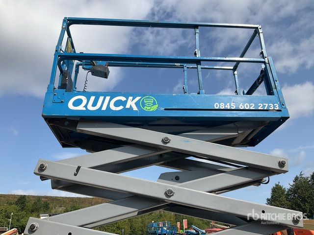 2017 Genie GS3232 Electric Scissor Lift - Saksilava: kuva 2017 Genie GS3232 Electric Scissor Lift - Saksilava 2017 Genie GS3232 Electric Scissor Lift - Saksilava: kuva 2017 Genie GS3232 Electric Scissor Lift - Saksilava