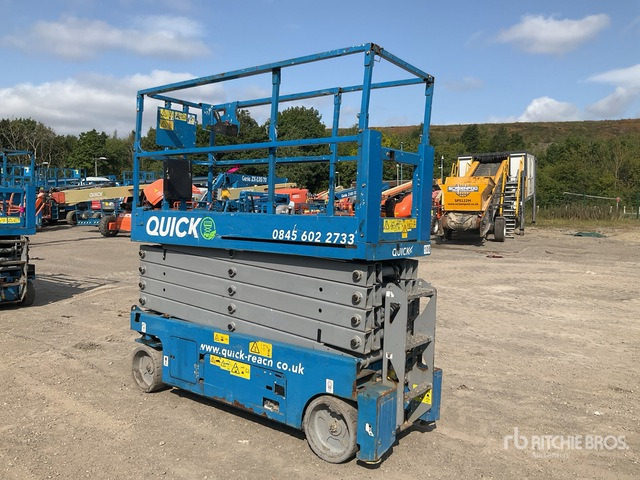 2017 Genie GS3232 Electric Scissor Lift - Saksilava: kuva 2017 Genie GS3232 Electric Scissor Lift - Saksilava 2017 Genie GS3232 Electric Scissor Lift - Saksilava: kuva 2017 Genie GS3232 Electric Scissor Lift - Saksilava