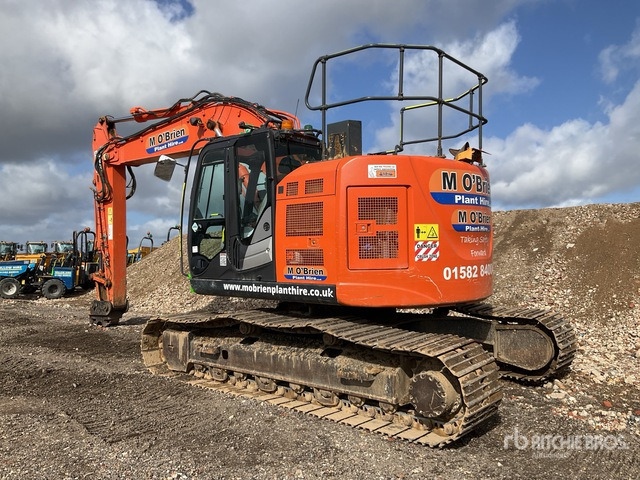 2018 Hitachi ZX225USLC-6 Tracked Excavator - Telakaivukone: kuva 2018 Hitachi ZX225USLC-6 Tracked Excavator - Telakaivukone 2018 Hitachi ZX225USLC-6 Tracked Excavator - Telakaivukone: kuva 2018 Hitachi ZX225USLC-6 Tracked Excavator - Telakaivukone