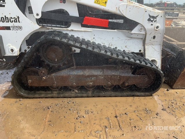 2019 Bobcat T870 Two-Speed High Flow Compact Track Loader - Liukuohjattu telakuormaaja: kuva 2019 Bobcat T870 Two-Speed High Flow Compact Track Loader - Liukuohjattu telakuormaaja 2019 Bobcat T870 Two-Speed High Flow Compact Track Loader - Liukuohjattu telakuormaaja: kuva 2019 Bobcat T870 Two-Speed High Flow Compact Track Loader - Liukuohjattu telakuormaaja