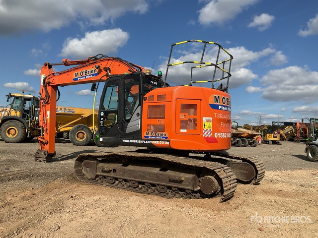 2019 Hitachi ZX225USLC-6 Tracked Excavator - Telakaivukone: kuva 2019 Hitachi ZX225USLC-6 Tracked Excavator - Telakaivukone 2019 Hitachi ZX225USLC-6 Tracked Excavator - Telakaivukone: kuva 2019 Hitachi ZX225USLC-6 Tracked Excavator - Telakaivukone
