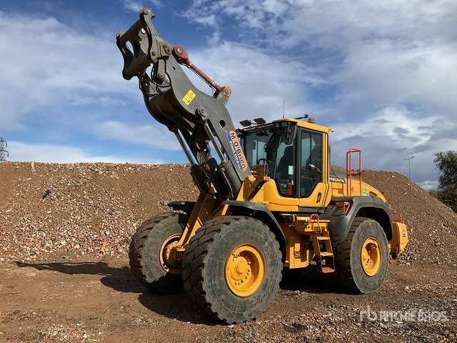 2021 Volvo L110H Wheel Loader - Pyöräkuormaaja: kuva 2021 Volvo L110H Wheel Loader - Pyöräkuormaaja 2021 Volvo L110H Wheel Loader - Pyöräkuormaaja: kuva 2021 Volvo L110H Wheel Loader - Pyöräkuormaaja