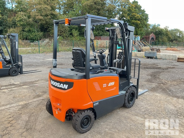 2023 Doosan B25X-7 PLUS 2500 kg (Unused) Electric Forklift - Sähkötrukki: kuva 2023 Doosan B25X-7 PLUS 2500 kg (Unused) Electric Forklift - Sähkötrukki 2023 Doosan B25X-7 PLUS 2500 kg (Unused) Electric Forklift - Sähkötrukki: kuva 2023 Doosan B25X-7 PLUS 2500 kg (Unused) Electric Forklift - Sähkötrukki