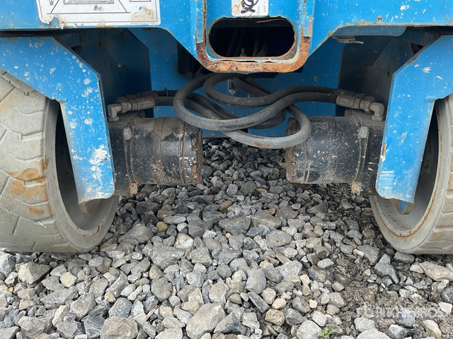 Genie GS2632 Scissor Lift - Saksilava: kuva Genie GS2632 Scissor Lift - Saksilava Genie GS2632 Scissor Lift - Saksilava: kuva Genie GS2632 Scissor Lift - Saksilava