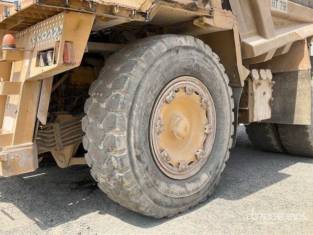 1994 Komatsu HD785-3 - Maansiirtoauto: kuva  1994 Komatsu HD785-3 - Maansiirtoauto 1994 Komatsu HD785-3 - Maansiirtoauto: kuva  1994 Komatsu HD785-3 - Maansiirtoauto