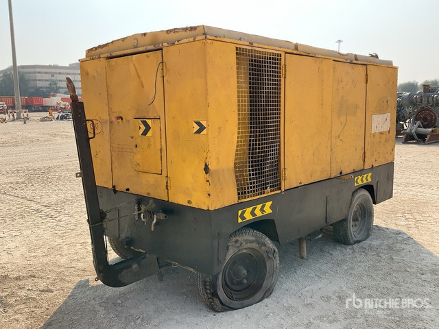1996 Atlas Copco Mobile (Inoperable) Air Compressor - Ilmakompressori: kuva 1996 Atlas Copco Mobile (Inoperable) Air Compressor - Ilmakompressori 1996 Atlas Copco Mobile (Inoperable) Air Compressor - Ilmakompressori: kuva 1996 Atlas Copco Mobile (Inoperable) Air Compressor - Ilmakompressori