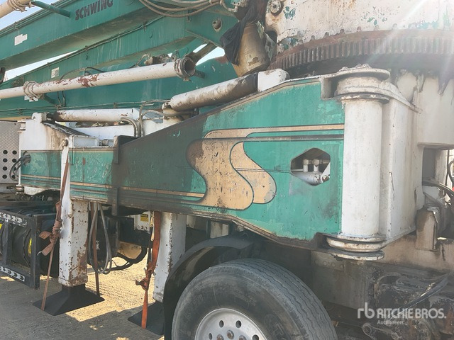 1997 Mack MR688S 1997 Schwing KVM 42/38 42 m on 8x4 Concrete Pump Truck - Betonipumppuauto: kuva 1997 Mack MR688S 1997 Schwing KVM 42/38 42 m on 8x4 Concrete Pump Truck - Betonipumppuauto 1997 Mack MR688S 1997 Schwing KVM 42/38 42 m on 8x4 Concrete Pump Truck - Betonipumppuauto: kuva 1997 Mack MR688S 1997 Schwing KVM 42/38 42 m on 8x4 Concrete Pump Truck - Betonipumppuauto