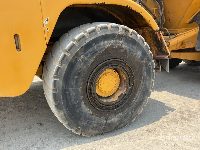 2003 Cat 740 - Nivelkippiauto: kuva 2003 Cat 740 - Nivelkippiauto 2003 Cat 740 - Nivelkippiauto: kuva 2003 Cat 740 - Nivelkippiauto