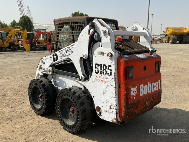 2004 Bobcat S185 - Liukuohjattu kuormaaja: kuva 2004 Bobcat S185 - Liukuohjattu kuormaaja 2004 Bobcat S185 - Liukuohjattu kuormaaja: kuva 2004 Bobcat S185 - Liukuohjattu kuormaaja