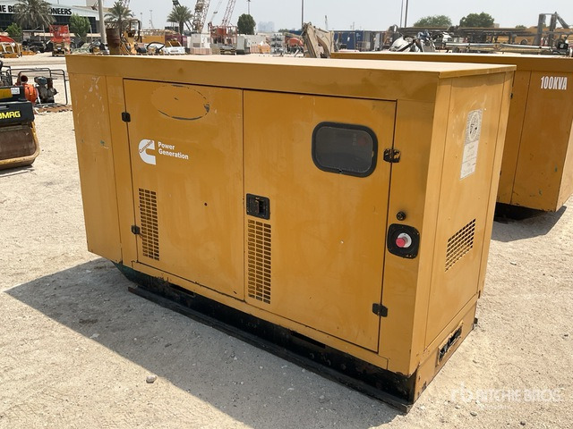 2005 Cummins 100 kVA Skid-Mounted Generator Set - Sähkögeneraattori: kuva 2005 Cummins 100 kVA Skid-Mounted Generator Set - Sähkögeneraattori 2005 Cummins 100 kVA Skid-Mounted Generator Set - Sähkögeneraattori: kuva 2005 Cummins 100 kVA Skid-Mounted Generator Set - Sähkögeneraattori