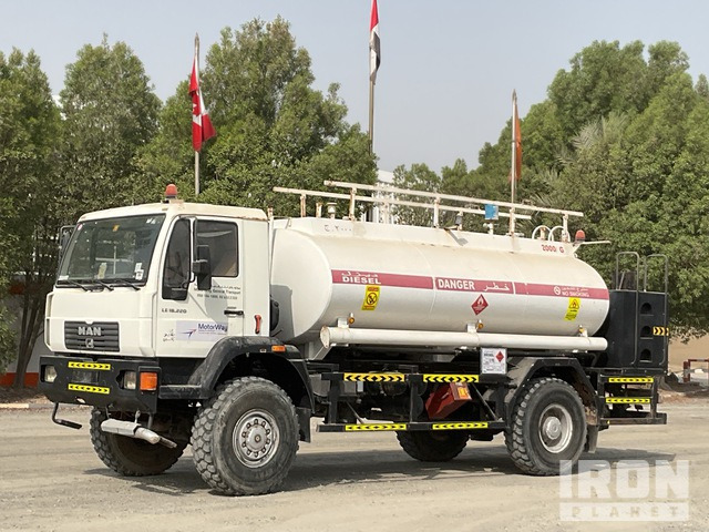 2005 MAN LE18.220 8000 L 4x4 Tanker Truck - Säiliöauto: kuva 2005 MAN LE18.220 8000 L 4x4 Tanker Truck - Säiliöauto 2005 MAN LE18.220 8000 L 4x4 Tanker Truck - Säiliöauto: kuva 2005 MAN LE18.220 8000 L 4x4 Tanker Truck - Säiliöauto