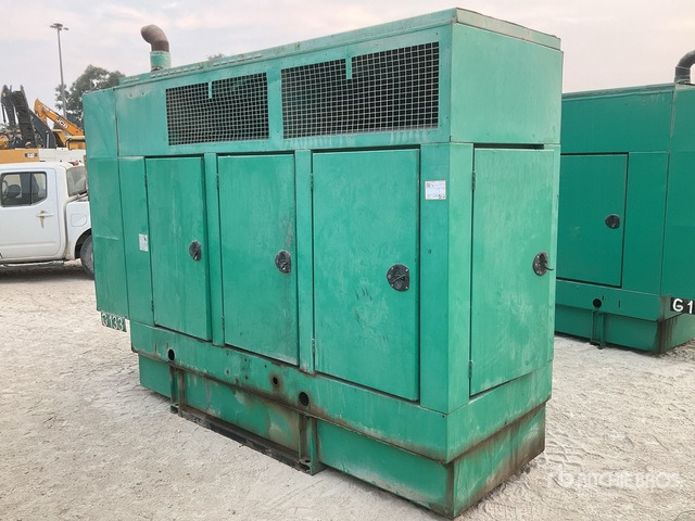2007 Cummins C110D54 100 kVA Skid-Mounted Generator Set - Sähkögeneraattori: kuva 2007 Cummins C110D54 100 kVA Skid-Mounted Generator Set - Sähkögeneraattori 2007 Cummins C110D54 100 kVA Skid-Mounted Generator Set - Sähkögeneraattori: kuva 2007 Cummins C110D54 100 kVA Skid-Mounted Generator Set - Sähkögeneraattori