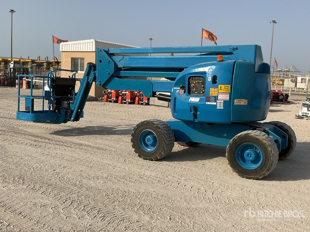 2007 JLG 450AJ 4WD Diesel Articulating Boom Lift - Puomilava: kuva 2007 JLG 450AJ 4WD Diesel Articulating Boom Lift - Puomilava 2007 JLG 450AJ 4WD Diesel Articulating Boom Lift - Puomilava: kuva 2007 JLG 450AJ 4WD Diesel Articulating Boom Lift - Puomilava