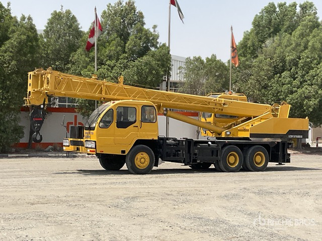 2007 XCMG QY20 20 ton 6x4 Hydraulic Truck Crane - Ajoneuvonosturi: kuva 2007 XCMG QY20 20 ton 6x4 Hydraulic Truck Crane - Ajoneuvonosturi 2007 XCMG QY20 20 ton 6x4 Hydraulic Truck Crane - Ajoneuvonosturi: kuva 2007 XCMG QY20 20 ton 6x4 Hydraulic Truck Crane - Ajoneuvonosturi