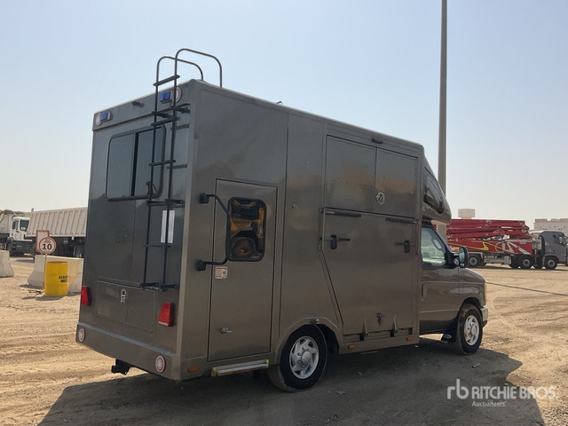 2008 Ford F-350 4x2 Horse Transporting Truck :Misc. Truck - Hevosauto: kuva 2008 Ford F-350 4x2 Horse Transporting Truck :Misc. Truck - Hevosauto 2008 Ford F-350 4x2 Horse Transporting Truck :Misc. Truck - Hevosauto: kuva 2008 Ford F-350 4x2 Horse Transporting Truck :Misc. Truck - Hevosauto
