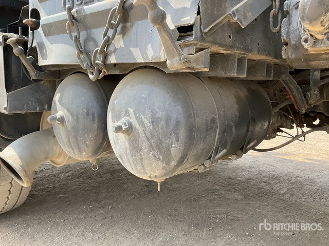 2008 Volvo FM400 6x4 20000 Liters Vacuum Tanker Truck - Puhtaanpitoauto: kuva 2008 Volvo FM400 6x4 20000 Liters Vacuum Tanker Truck - Puhtaanpitoauto 2008 Volvo FM400 6x4 20000 Liters Vacuum Tanker Truck - Puhtaanpitoauto: kuva 2008 Volvo FM400 6x4 20000 Liters Vacuum Tanker Truck - Puhtaanpitoauto