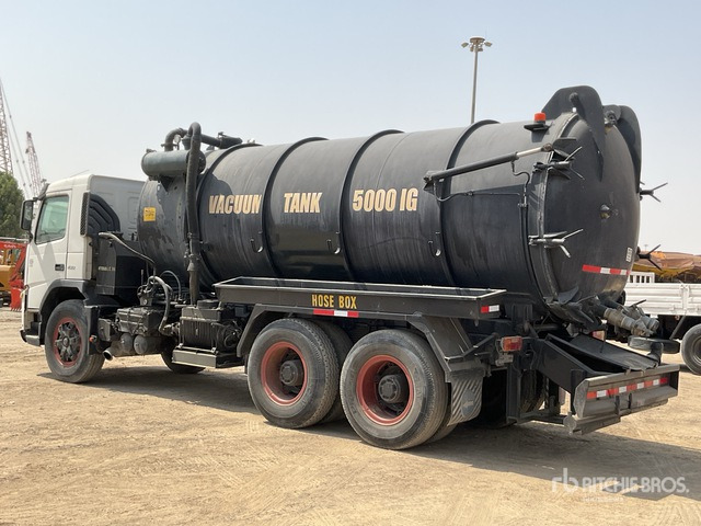 2008 Volvo FM400 6x4 20000 Liters Vacuum Tanker Truck - Puhtaanpitoauto: kuva 2008 Volvo FM400 6x4 20000 Liters Vacuum Tanker Truck - Puhtaanpitoauto 2008 Volvo FM400 6x4 20000 Liters Vacuum Tanker Truck - Puhtaanpitoauto: kuva 2008 Volvo FM400 6x4 20000 Liters Vacuum Tanker Truck - Puhtaanpitoauto