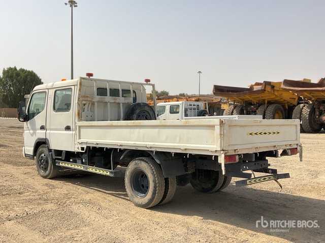 2010 Mitsubishi Canter 4x2 Crew Cab Flatbed Truck - Lava-kuorma-auto: kuva 2010 Mitsubishi Canter 4x2 Crew Cab Flatbed Truck - Lava-kuorma-auto 2010 Mitsubishi Canter 4x2 Crew Cab Flatbed Truck - Lava-kuorma-auto: kuva 2010 Mitsubishi Canter 4x2 Crew Cab Flatbed Truck - Lava-kuorma-auto